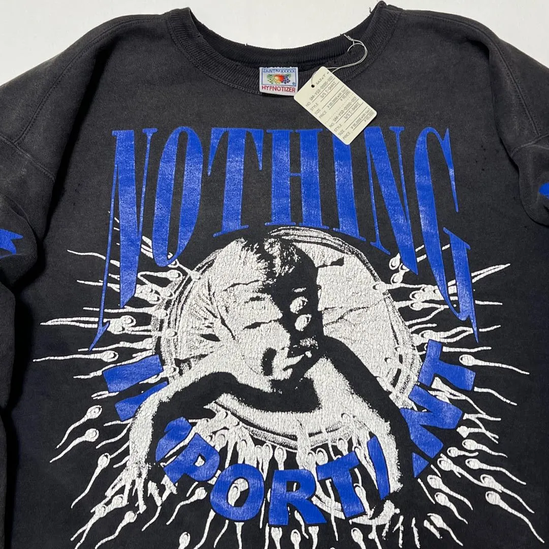 SAINT Mxxxxxx × Kosuke Kawamura KK_CRW SWT/NOTHNG IMP/BLK joint model Holy Infant Tadpole retro distressed sweatshirt, washed black S-XL Assute dyeing, genuine whole garment sprayed with horsetail fading process, collar/cuffs frayed in many places, front and rear panels/sleeves super complicated hanging grinding, heavy washing and distressing, correct fruit mark/angel mark
